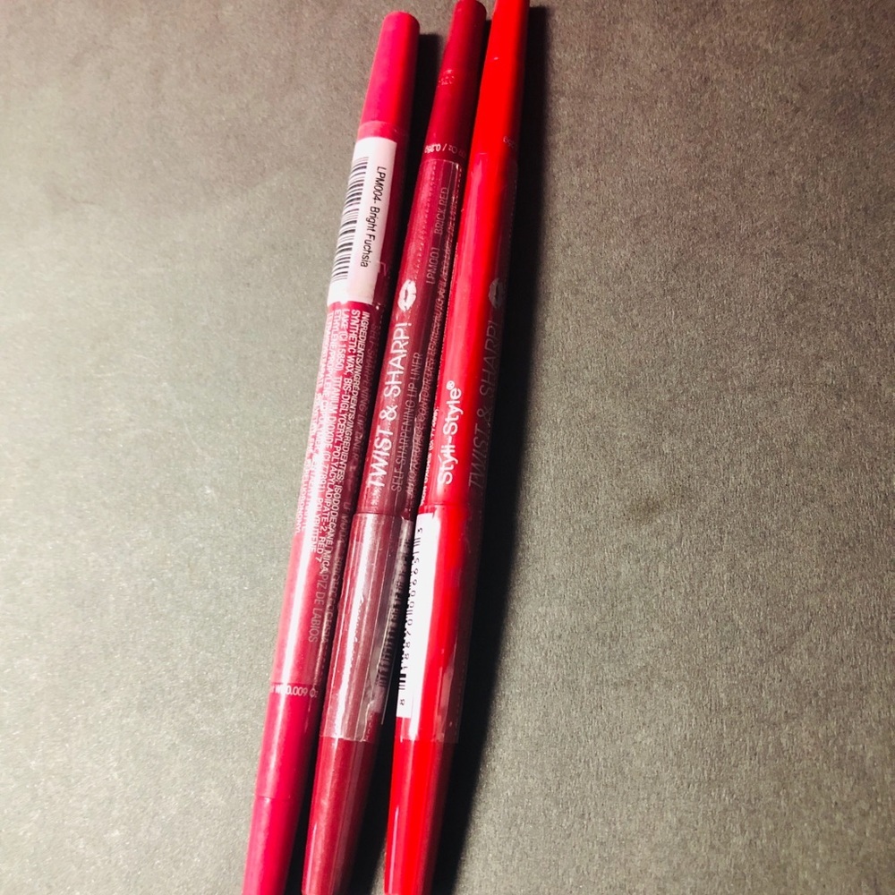 Twist & Sharp! Lip liner bundle